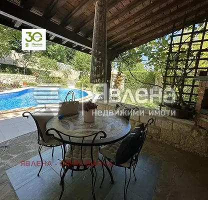 Photo 3 — House in Varna, Alen Mak
