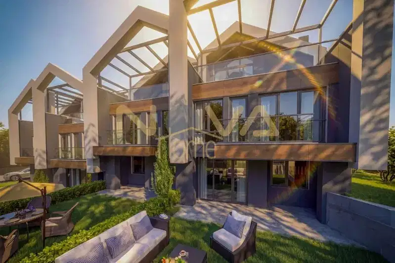 House in Varna, Alen Mak