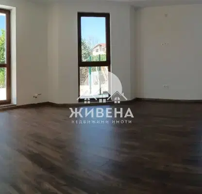 Снимка 4 — Тристаен къща с 4 спални в м-т Ален мак, Варна с двор