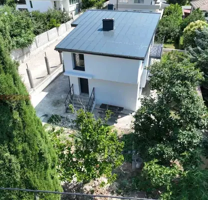 Снимка 4 — Къща във Варна, м-т Евксиноград