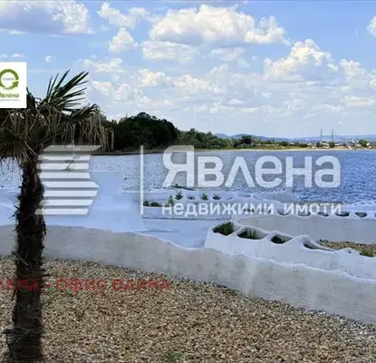 Снимка 3 — Къща във Варна, Островна промишлена зона