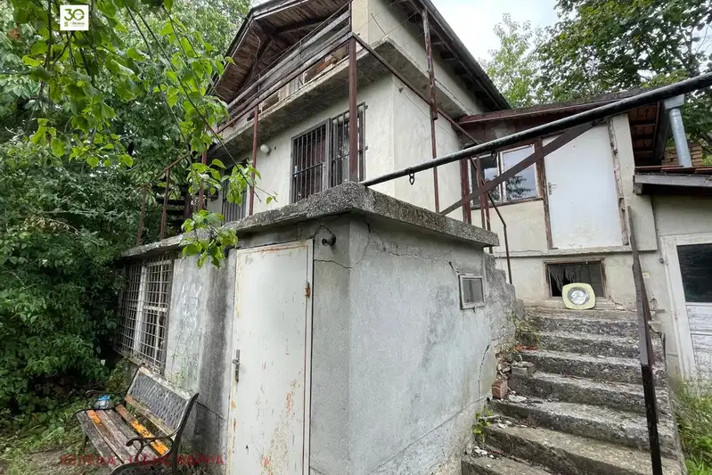 House in Varna, Vinica