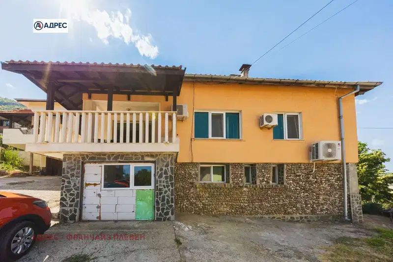 House in Vraca, Medkovec