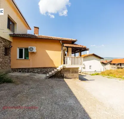 Photo 2 — House in Vraca, Medkovec