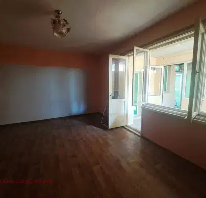 Photo 3 — House in Yambol, Centyr