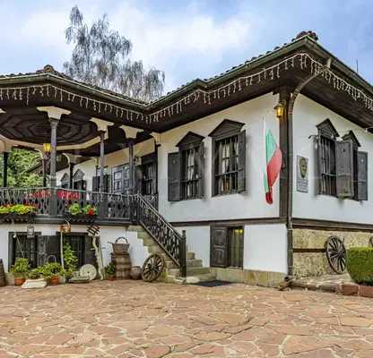 Photo 3 — House in област София, Zlatica