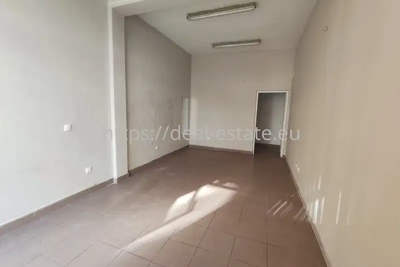 Офис в Благоевград, Широк център