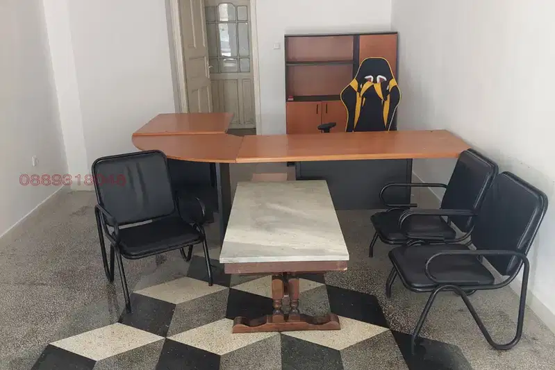 Office in Burgas, Centyr