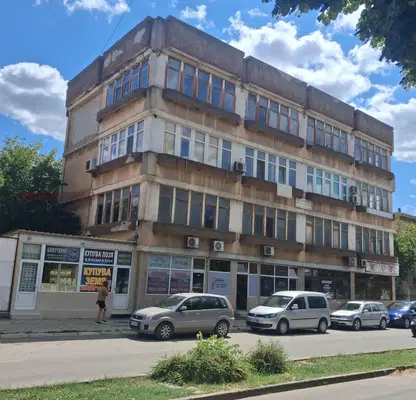 Снимка 3 — Офис в Шумен, Нови пазар