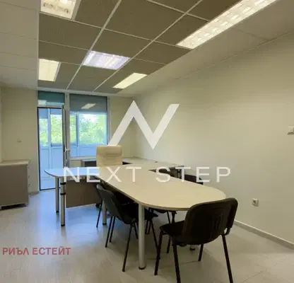Photo 4 — Office in Pazardjik, Centyr