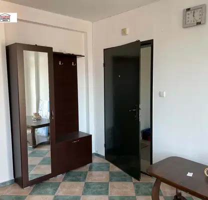 Снимка 2 — Офис в Плевен, Идеален център