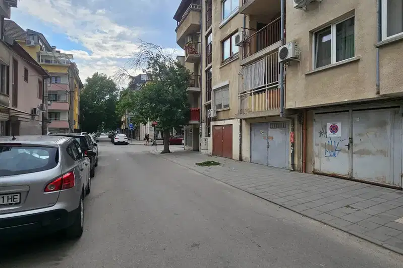 Office in Plovdiv, Kyrshiyaka
