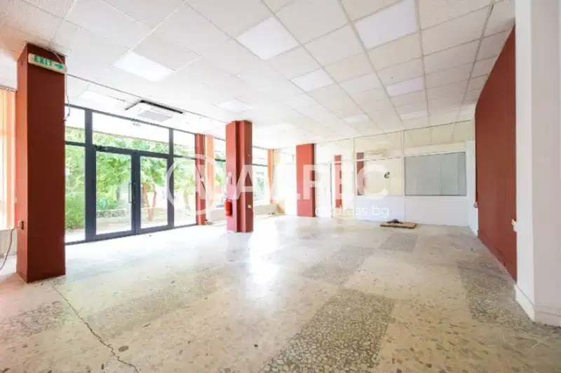 Office in Plovdiv, Mladejki Hylm