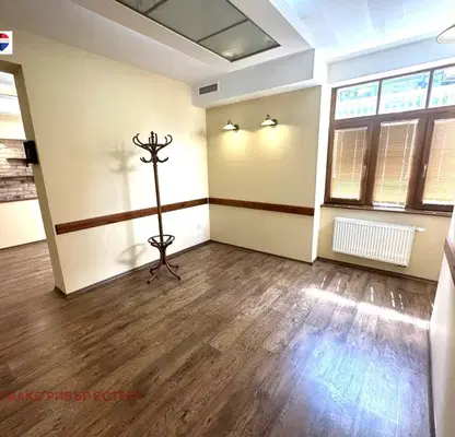 Photo 5 — Office in Ruse, Centyr