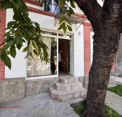 Photo 2 — Office in Ruse, Centyr