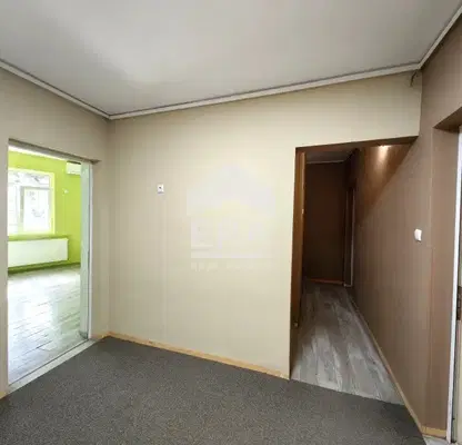 Photo 2 — Office in Ruse, Centyr