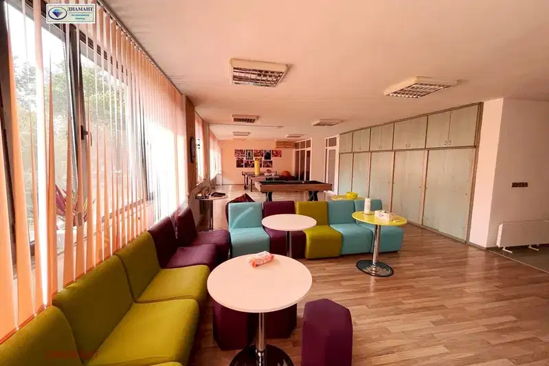 Office in Ruse, Centyr