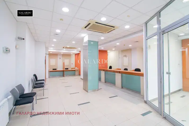 Office in Sofiya, Centyr