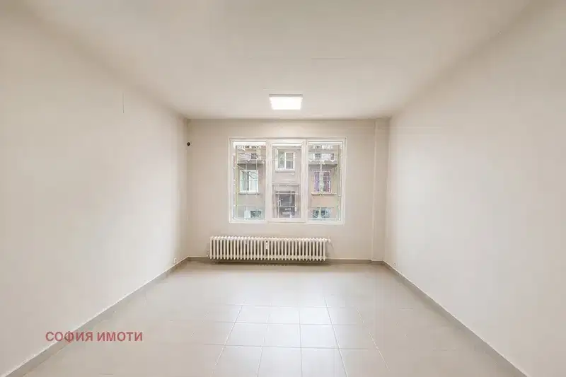 Office in Sofia, Centyr