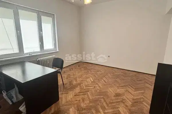 Офис в София, Център