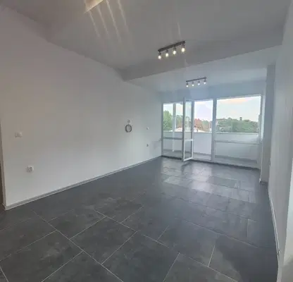 Снимка 2 — Офис в София, Зона Б-18