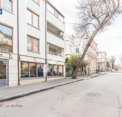Снимка 3 — Офис във Варна, Център