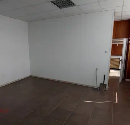 Снимка 3 — Офис във Варна, Западна промишлена зона