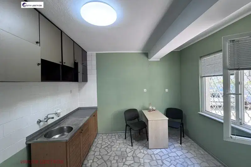 Office in Vraca, Centyr