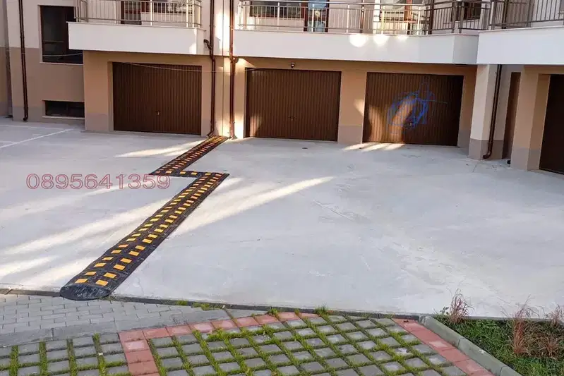 Garage in Burgas, Slaveikov