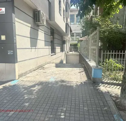 Снимка 5 — Гараж/Паркомясто в Кърджали, Център