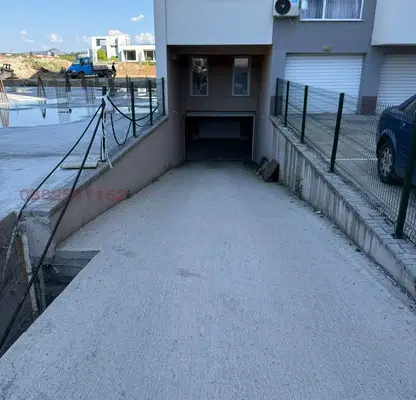 Снимка 4 — Гараж/Паркомясто в Кърджали, Възрожденци