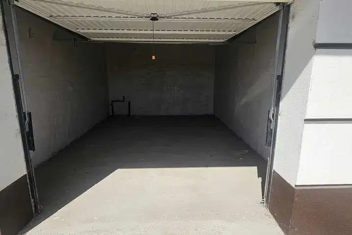Garage/Parking in Kyrdjali, Vyzrojdenci
