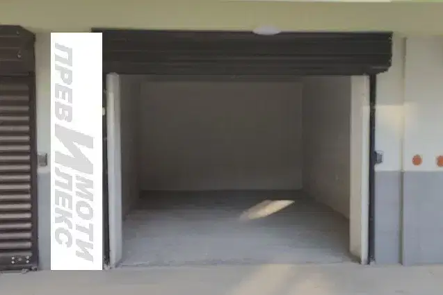 Garage in Plovdiv, Hristo Smirnenski