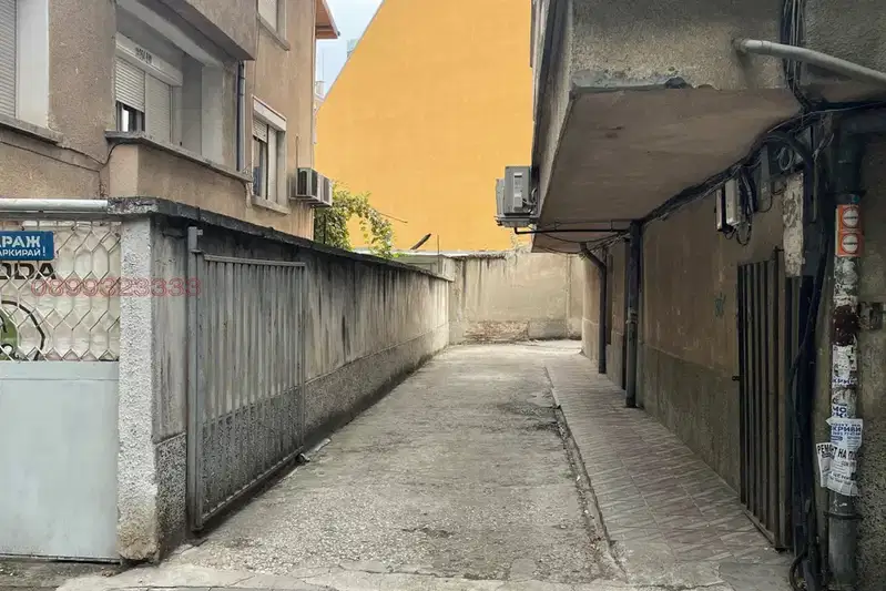 Гараж/Паркомясто в Пловдив, Кършияка