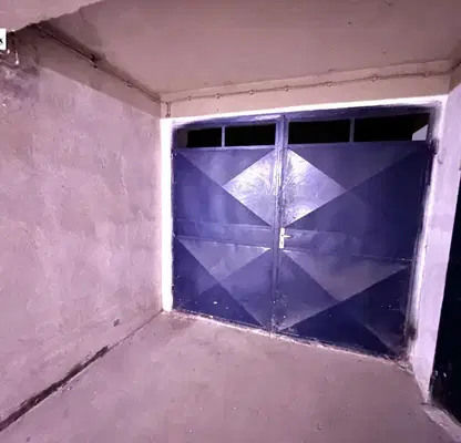 Photo 2 — Garage in Ruse, Centyr