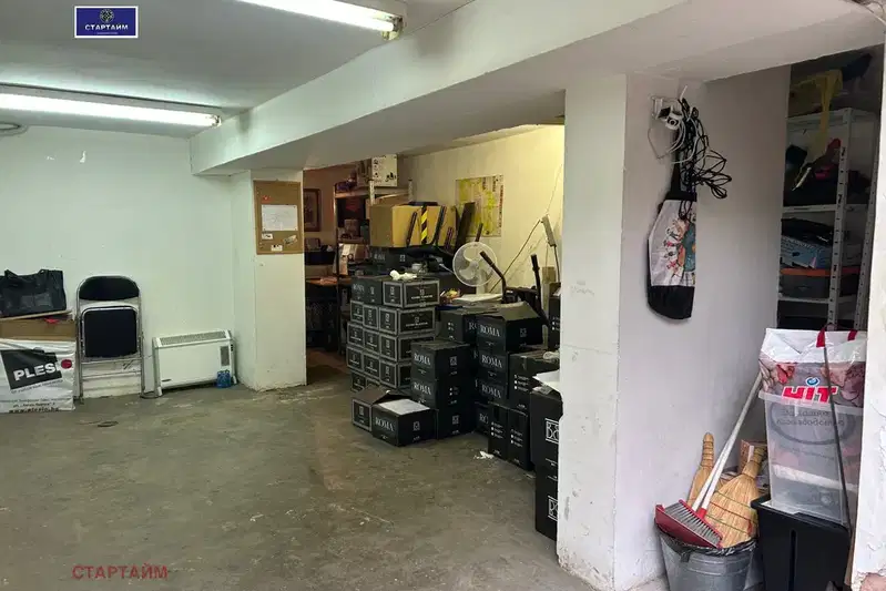 Garage/Parking in Sofiya, Centyr