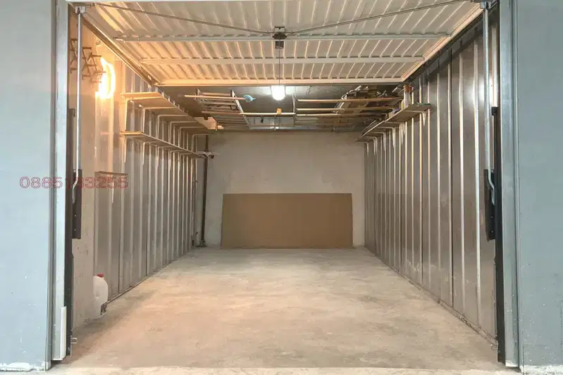 Garage/Parking in Sofiya, Centyr