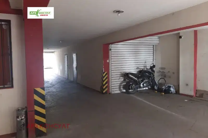 Garage/Parking in Sofiya, Centyr