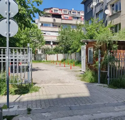Снимка 2 — Гараж/Паркомясто в София, Център