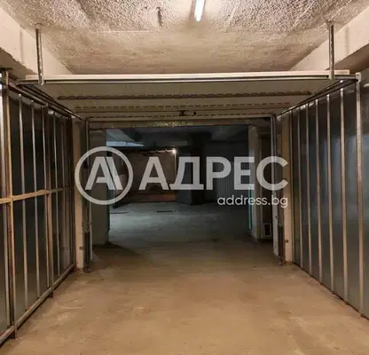 Photo 2 — Garage in Sofia, Ivan Vazov