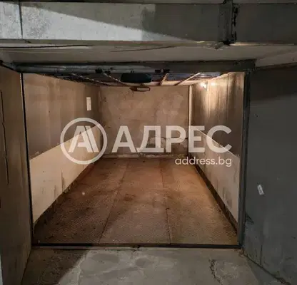 Photo 4 — Garage in Sofia, Ivan Vazov