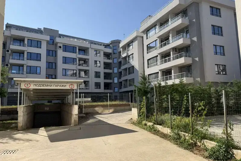 Гараж/Паркомясто в София, Кръстова вада