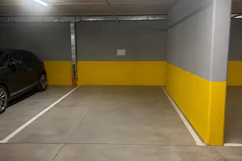 Гараж/Паркомясто в София, Кръстова вада