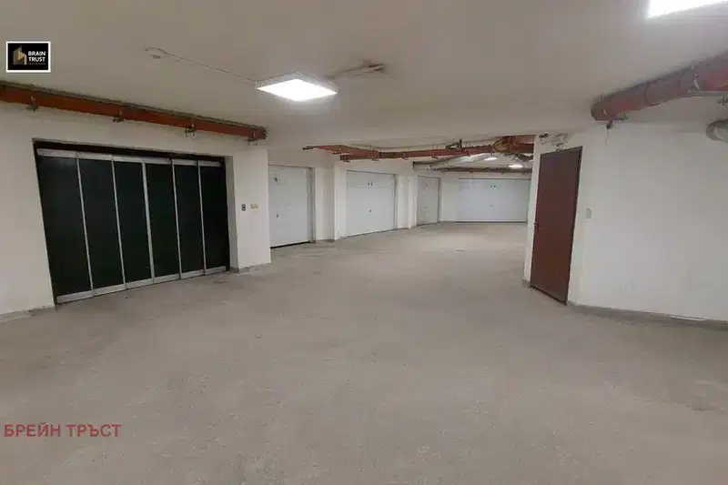 Garage/Parking in Sofiya, Lozenec