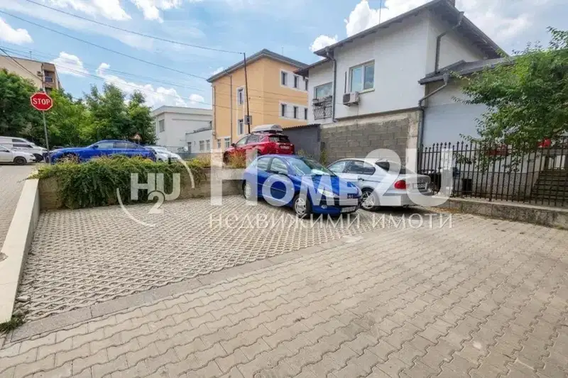 Паркомясто в София, Люлин 10