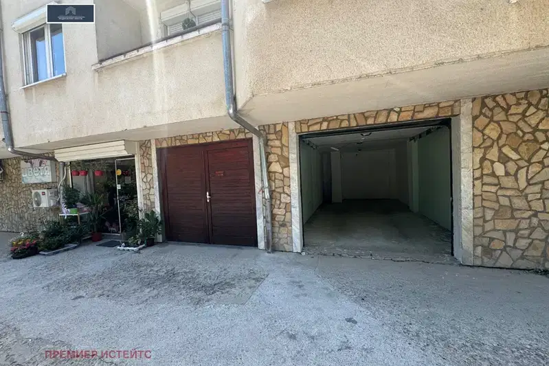 Garage/Parking in Sofiya, Mladost 3
