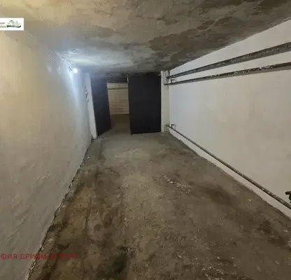 Photo 3 — Garage in Sofia, Reduta