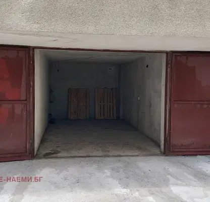 Photo 2 — Garage in Sofia, Strelbishte