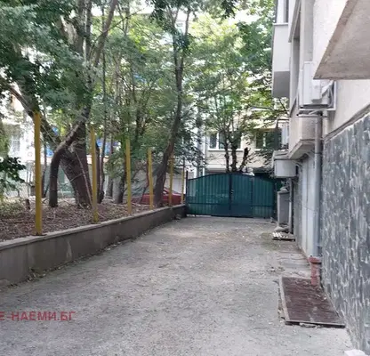 Photo 4 — Garage in Sofia, Strelbishte