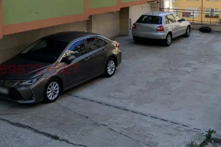 Garage/Parking in Sofiya, Studentski Grad